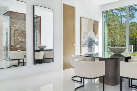 $10,495,000 | 6720 Southwest 98th Street, Pinecrest, FL 33156