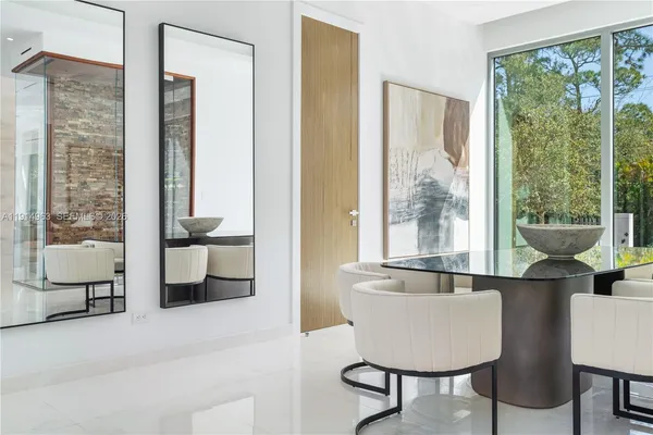 $10,495,000 | 6720 Southwest 98th Street, Pinecrest, FL 33156