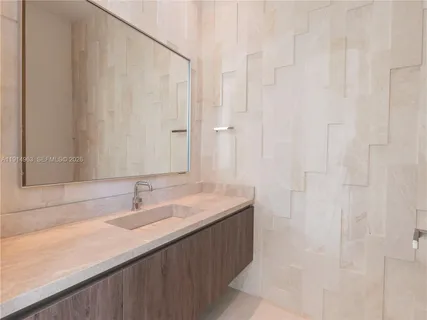 $10,495,000 | 6720 Southwest 98th Street, Pinecrest, FL 33156