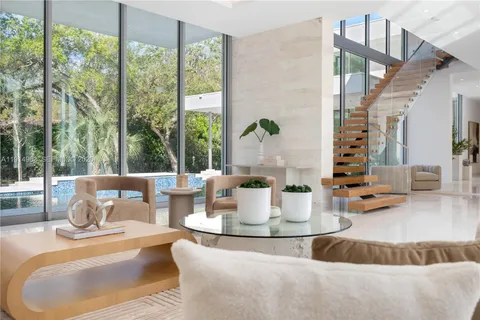$10,495,000 | 6720 Southwest 98th Street, Pinecrest, FL 33156
