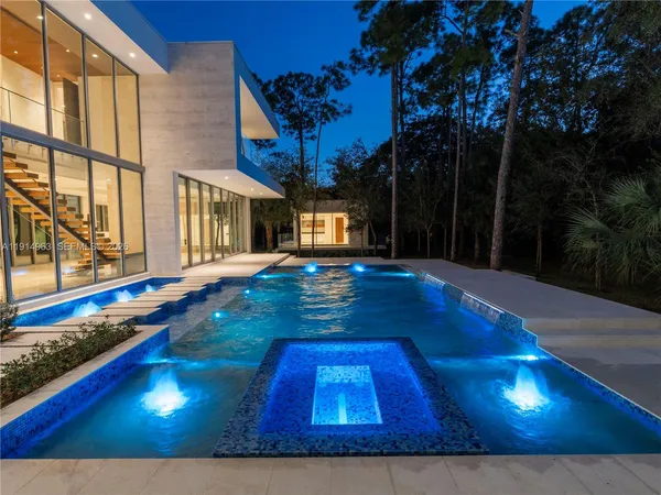 $10,495,000 | 6720 Southwest 98th Street, Pinecrest, FL 33156