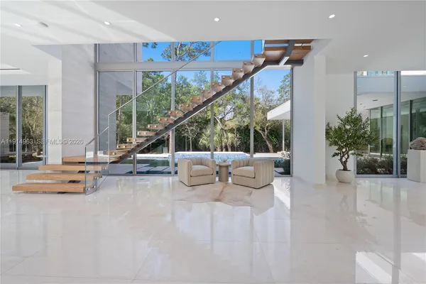 $10,495,000 | 6720 Southwest 98th Street, Pinecrest, FL 33156