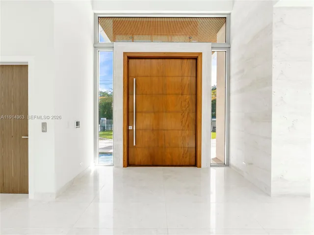 $10,995,000 | 6720 Southwest 98th Street, Pinecrest, FL 33156