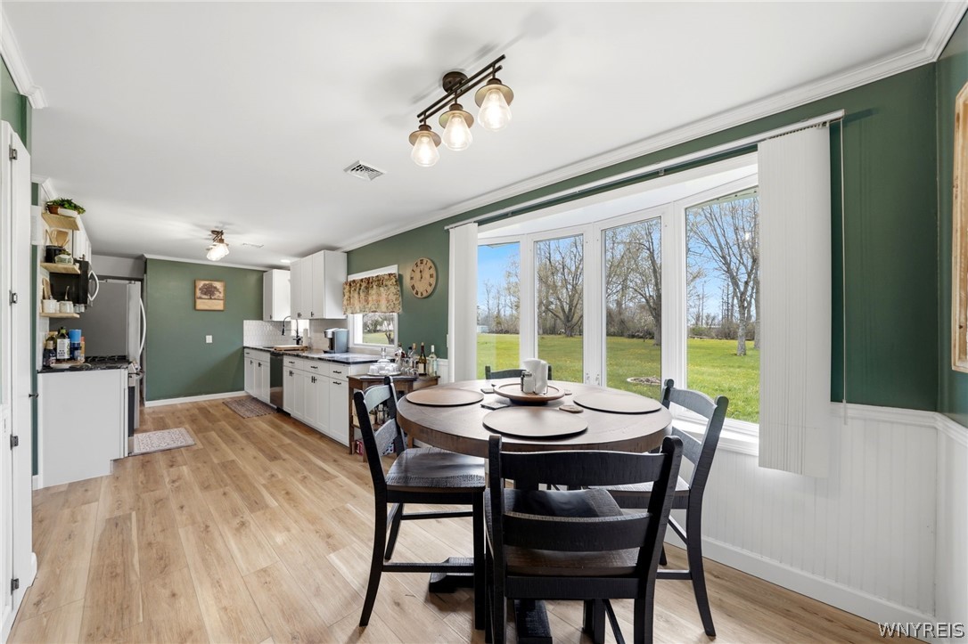 3456 South Newstead Road Alden, NY 14001 - Photo 3 of 32