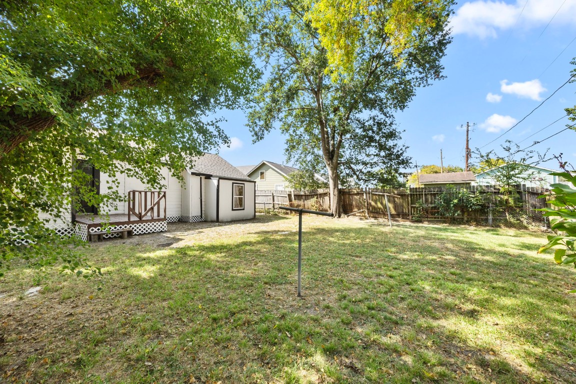 905 Elm Avenue Pasadena, TX 77506 - Photo 21 of 21 a swimming pool with some trees in the background