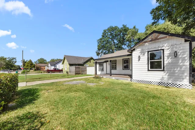 $204,900 | 905 Elm Avenue, Pasadena, TX 77506