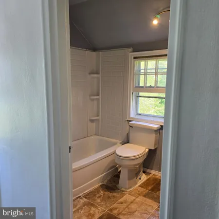 $2,100 | 21676 North Essex Drive, Lexington Park, MD 20653