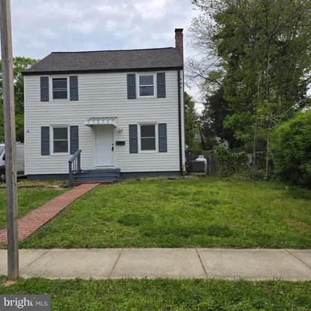 $2,100 | 21676 North Essex Drive, Lexington Park, MD 20653