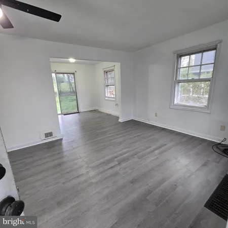$2,100 | 21676 North Essex Drive, Lexington Park, MD 20653