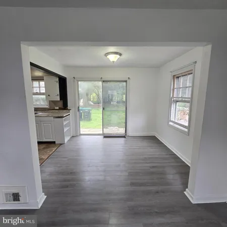 $2,100 | 21676 North Essex Drive, Lexington Park, MD 20653