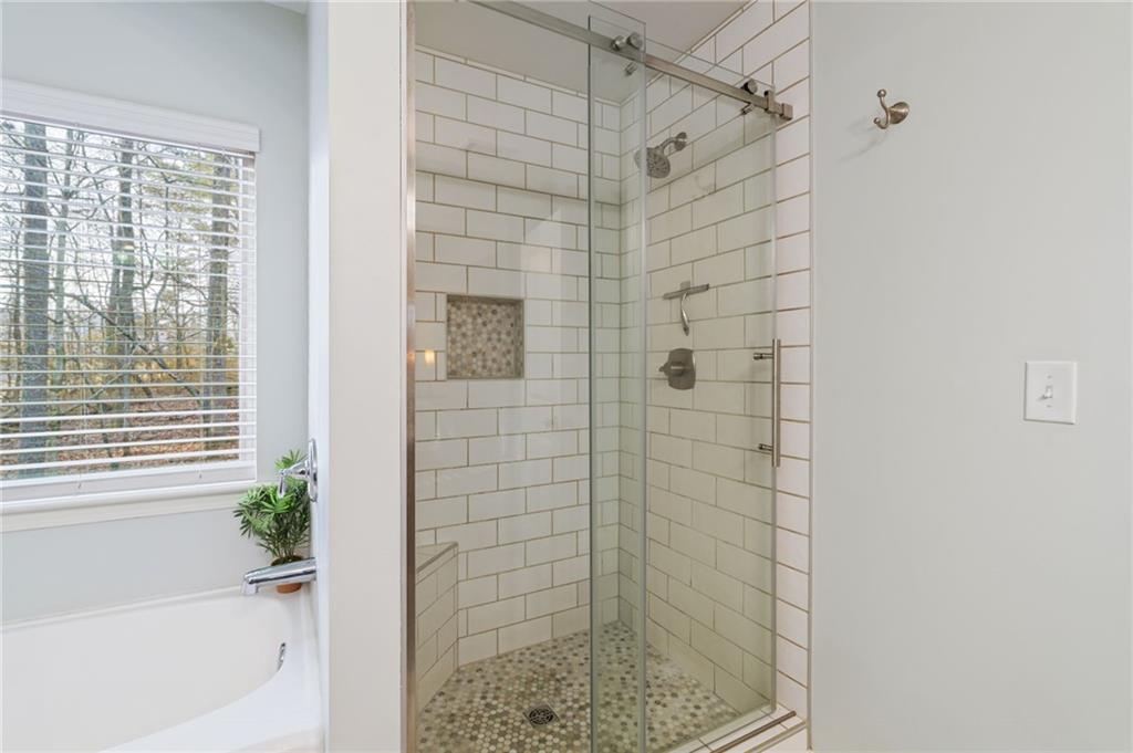 2399 Whispering Drive Northwest Kennesaw, GA 30144 - Photo 17 of 36