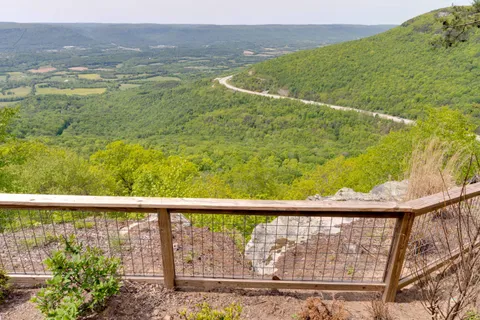 $560,000 | 1004 Window Rock Road, Dunlap, TN 37327