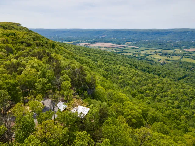 $560,000 | 1004 Window Rock Road, Dunlap, TN 37327