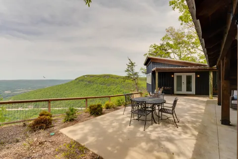 $560,000 | 1004 Window Rock Road, Dunlap, TN 37327