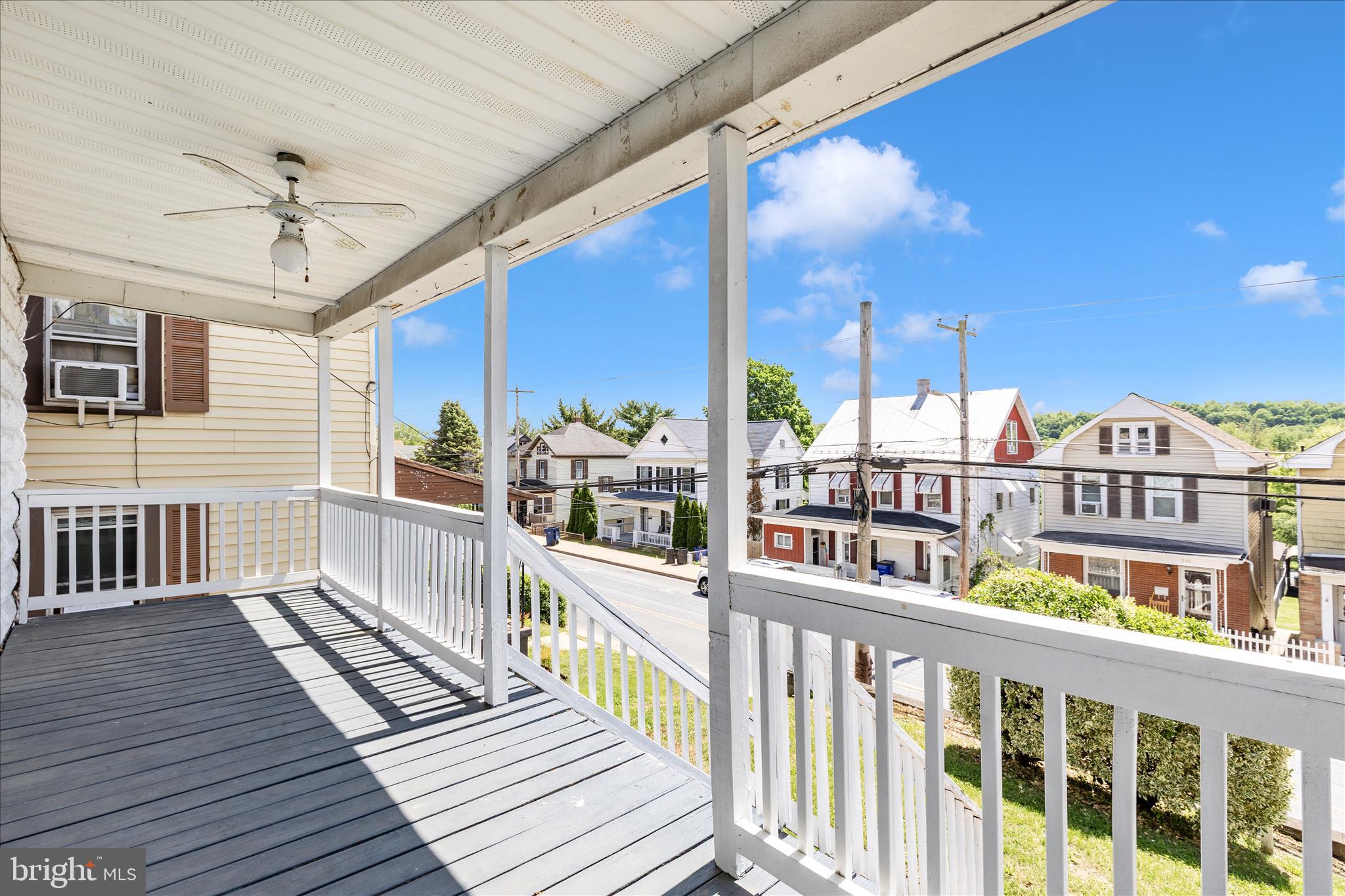 517 West Potomac Street Brunswick, MD 21716 - Photo 30 of 36 a view of a balcony with wooden floor