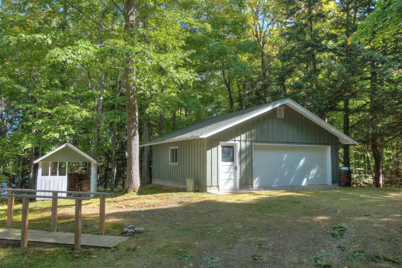 8326 Golf Course Road Sayner, WI 54560 - Photo 5 of 40 Gallery Image 5