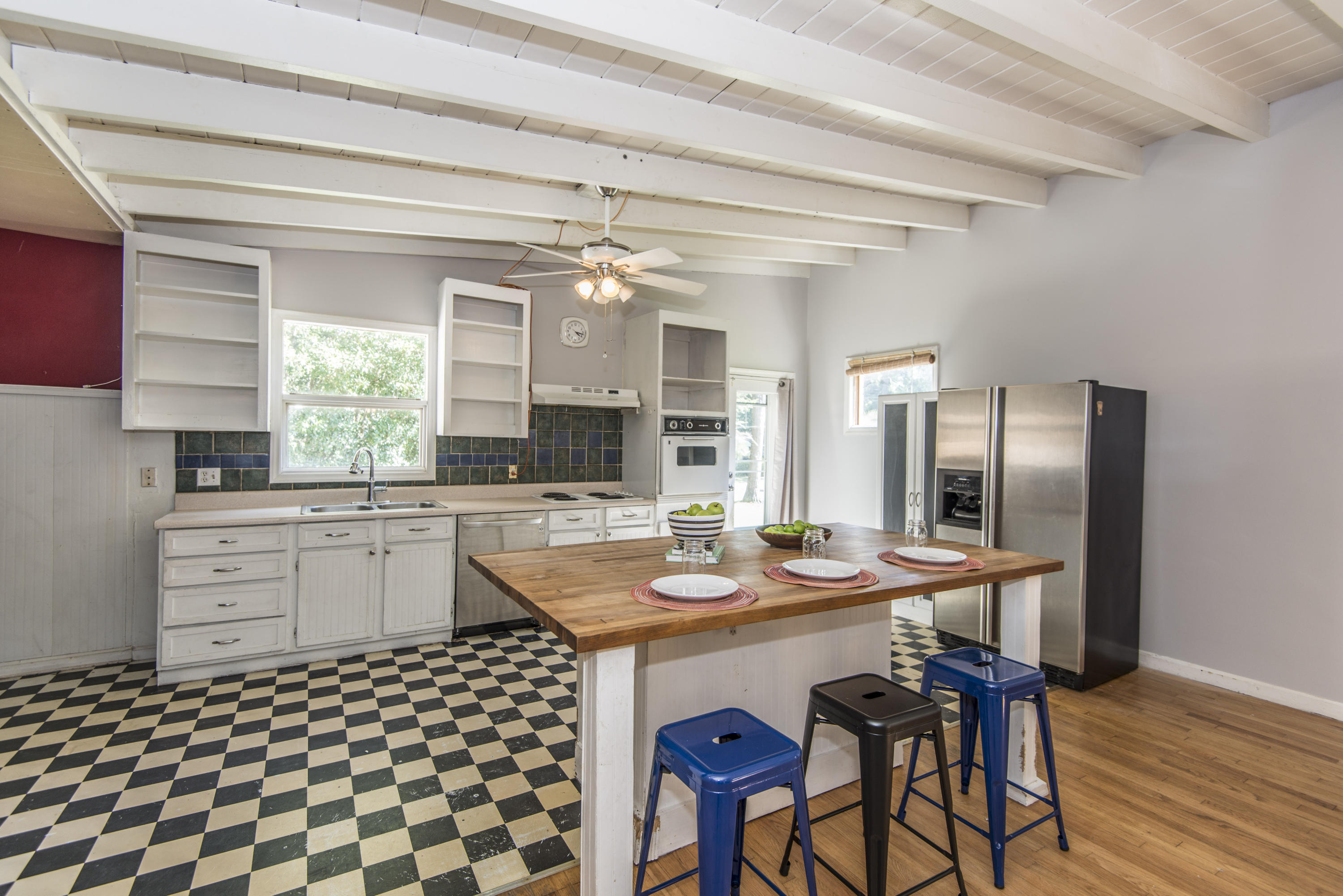 760 Shelley Road Charleston, SC 29407 - Photo 7 of 14 kitchen