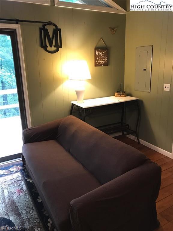 139 Longview Road Newland, NC 28657 - Photo 2 of 5 Gallery Image 2