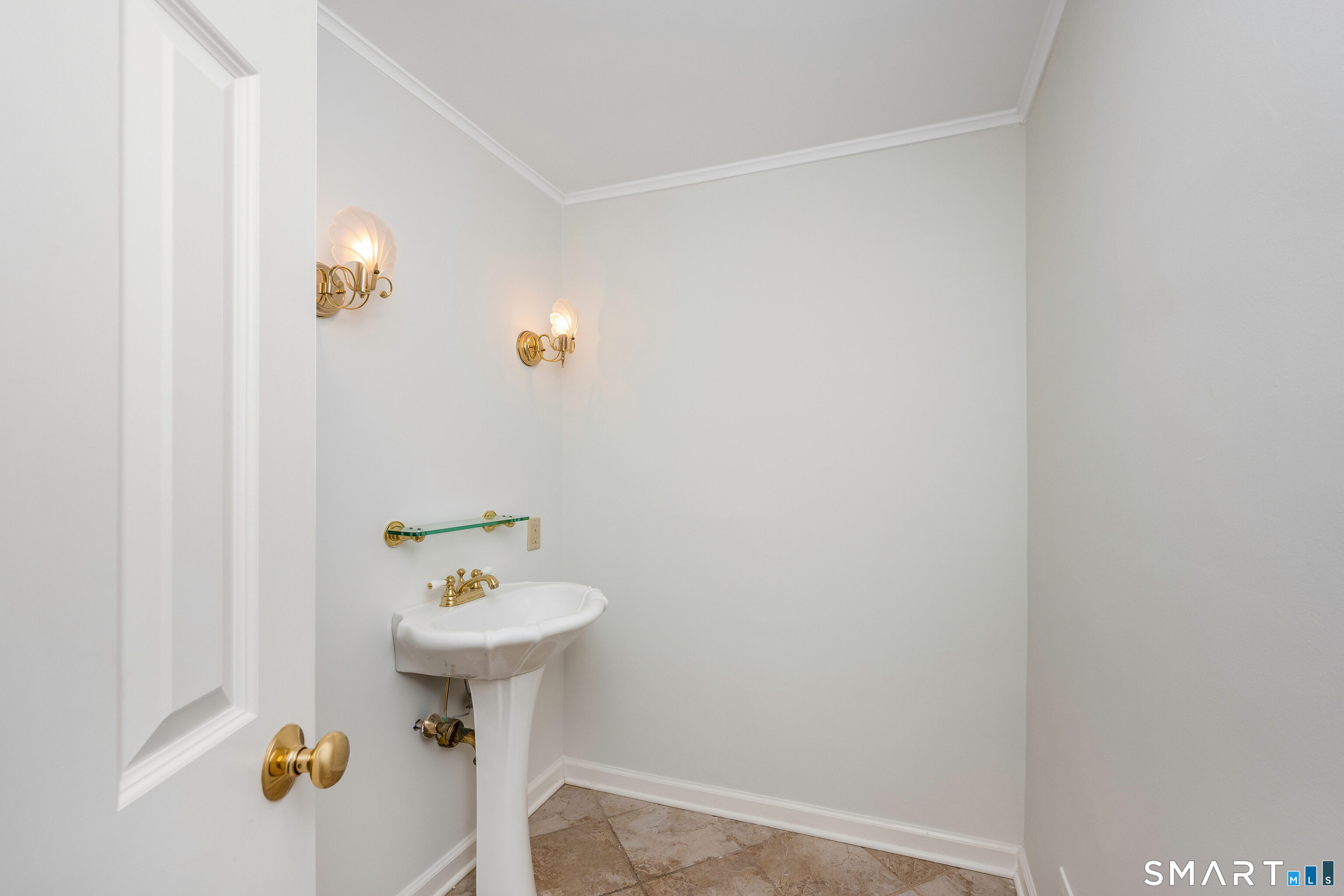 20 Seagate Road Darien, CT 06820 - Photo 12 of 37