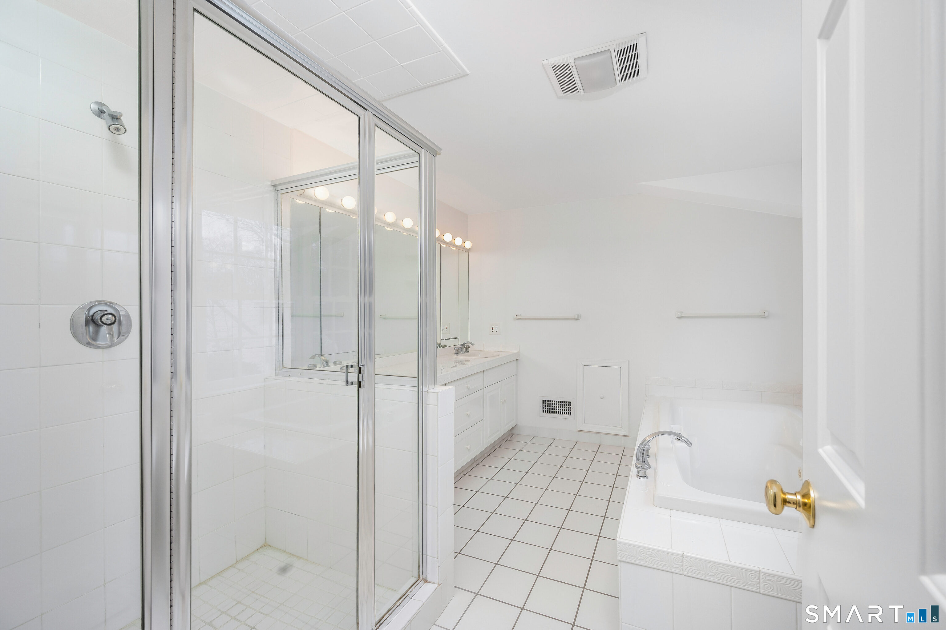 20 Seagate Road Darien, CT 06820 - Photo 15 of 37