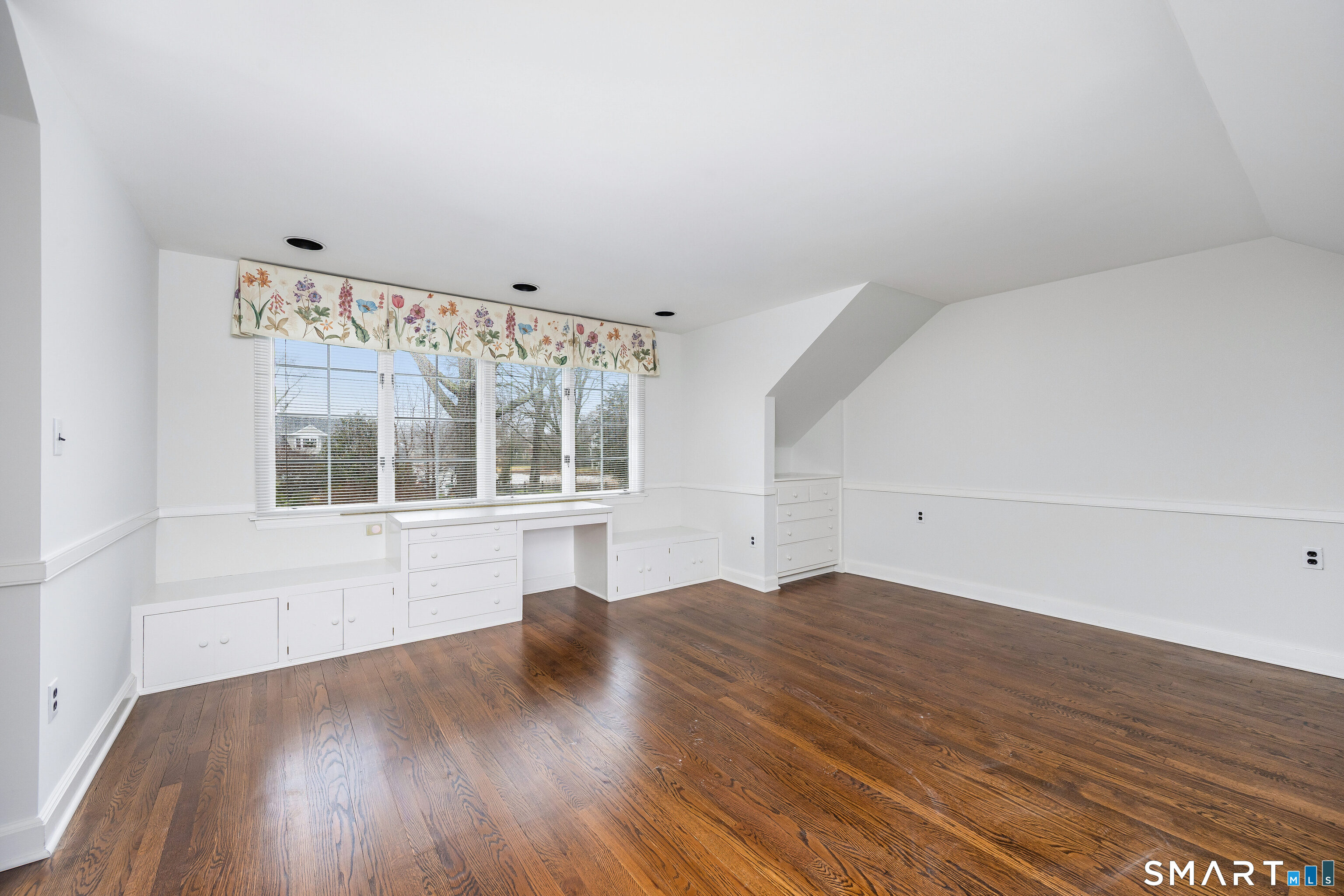 20 Seagate Road Darien, CT 06820 - Photo 18 of 37