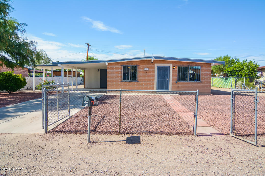 2002 West Spring Street Tucson, AZ 85745 - Photo 1 of 20 Gallery Image 1