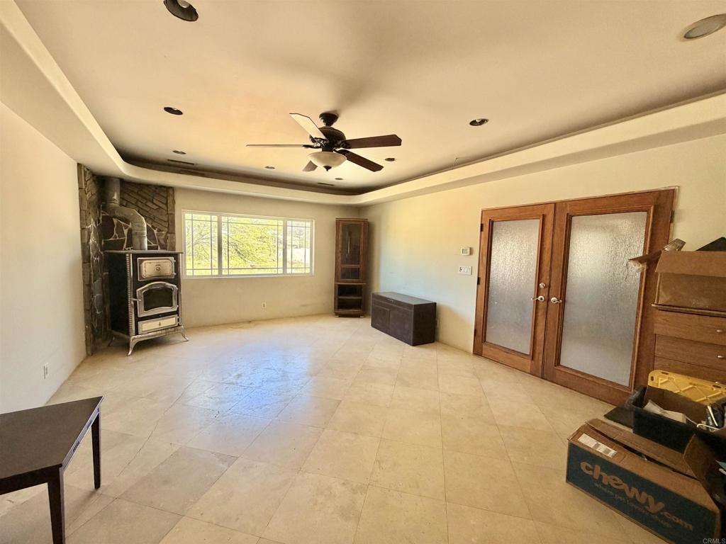 45620 Lewis Valley Road Hemet, CA 92544 - Photo 5 of 10