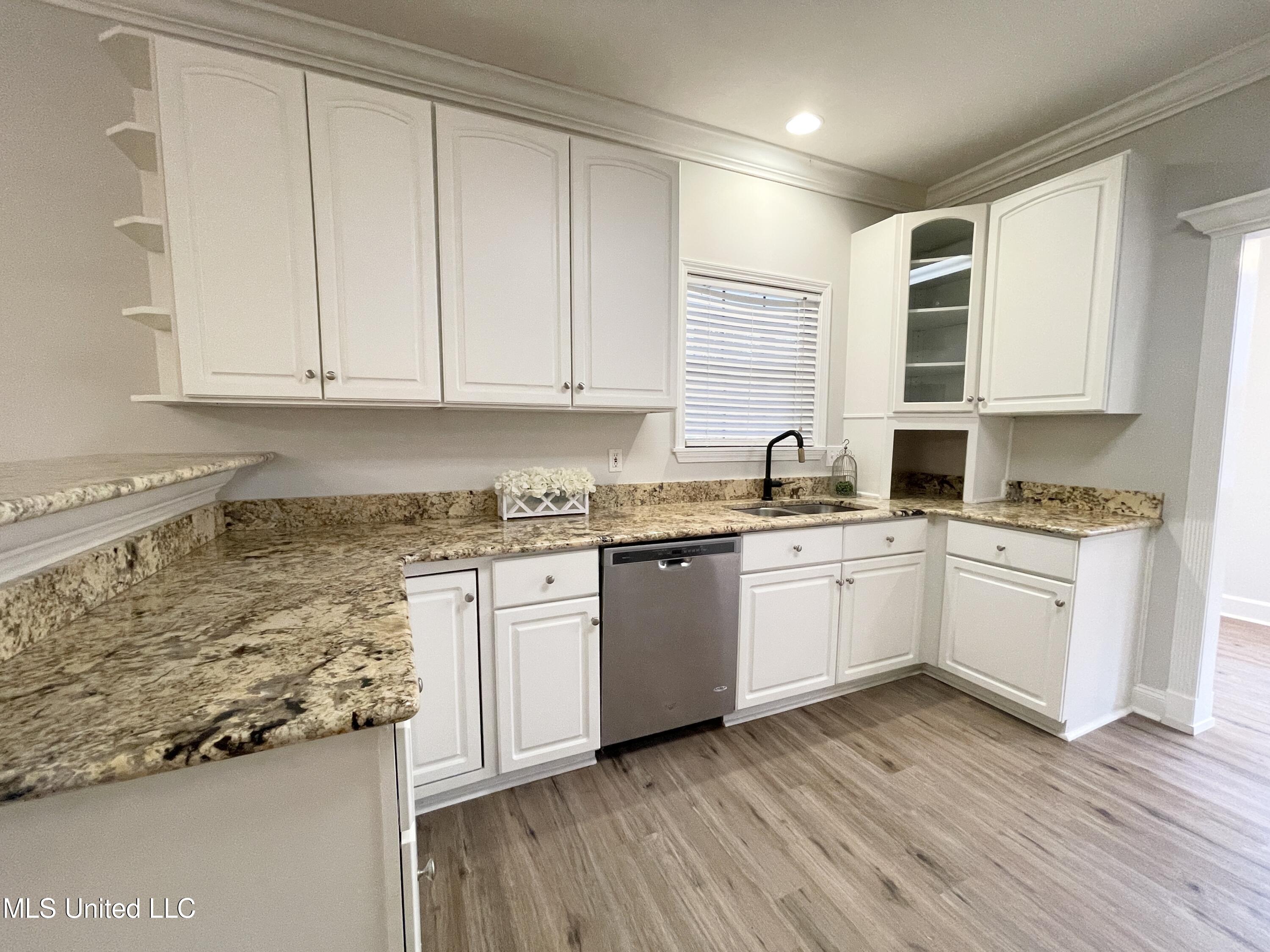 960 Ridgeside Drive Brandon, MS 39042 - Photo 23 of 50 Photo Dec 03, 4 03 09 PM