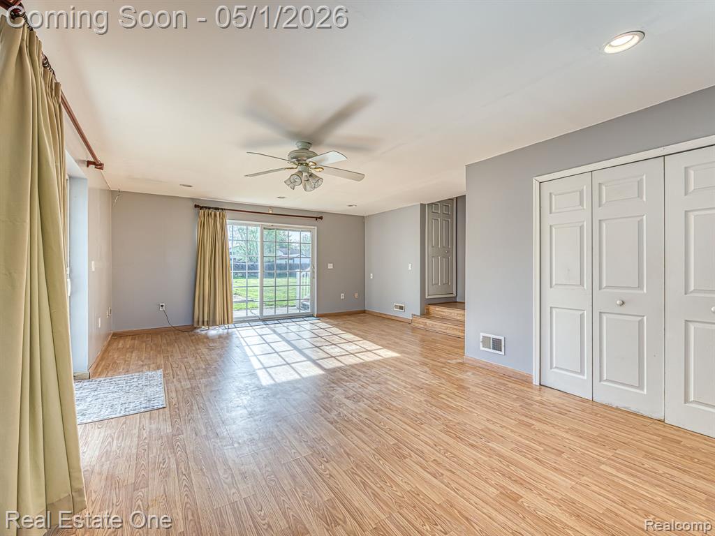 18338 Olmstead Riverview, MI 48193 - Photo 13 of 28