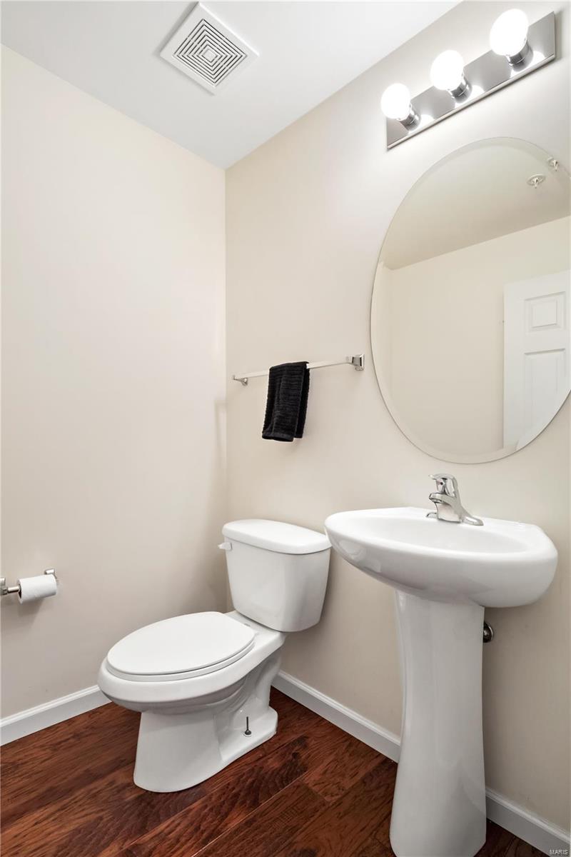 16353 Justus Post Road Chesterfield, MO 63017 - Photo 17 of 31 Gallery Image 17