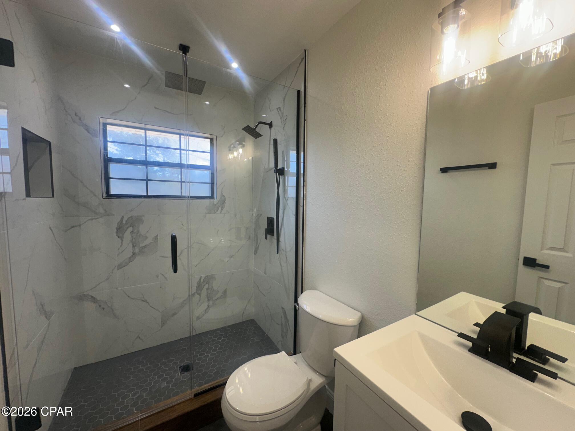 7293 Highway 90 Grand Ridge, FL 32442 - Photo 18 of 43