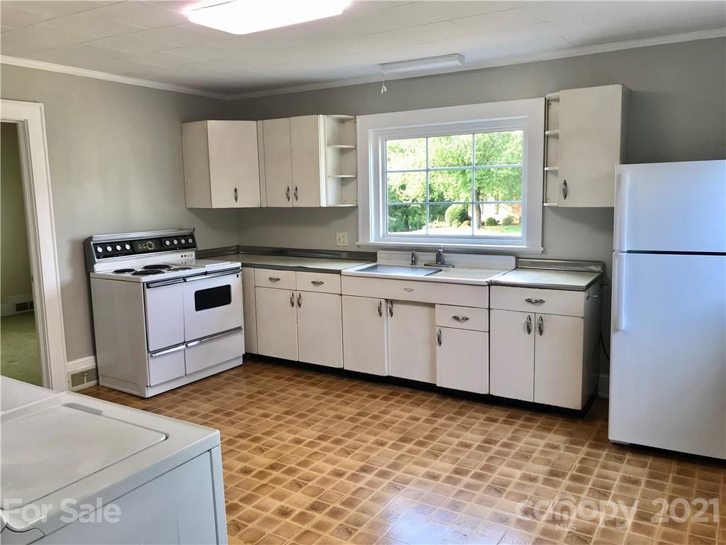 32086 Canton Road Albemarle, NC 28001 - Photo 10 of 31 Gallery Image 10