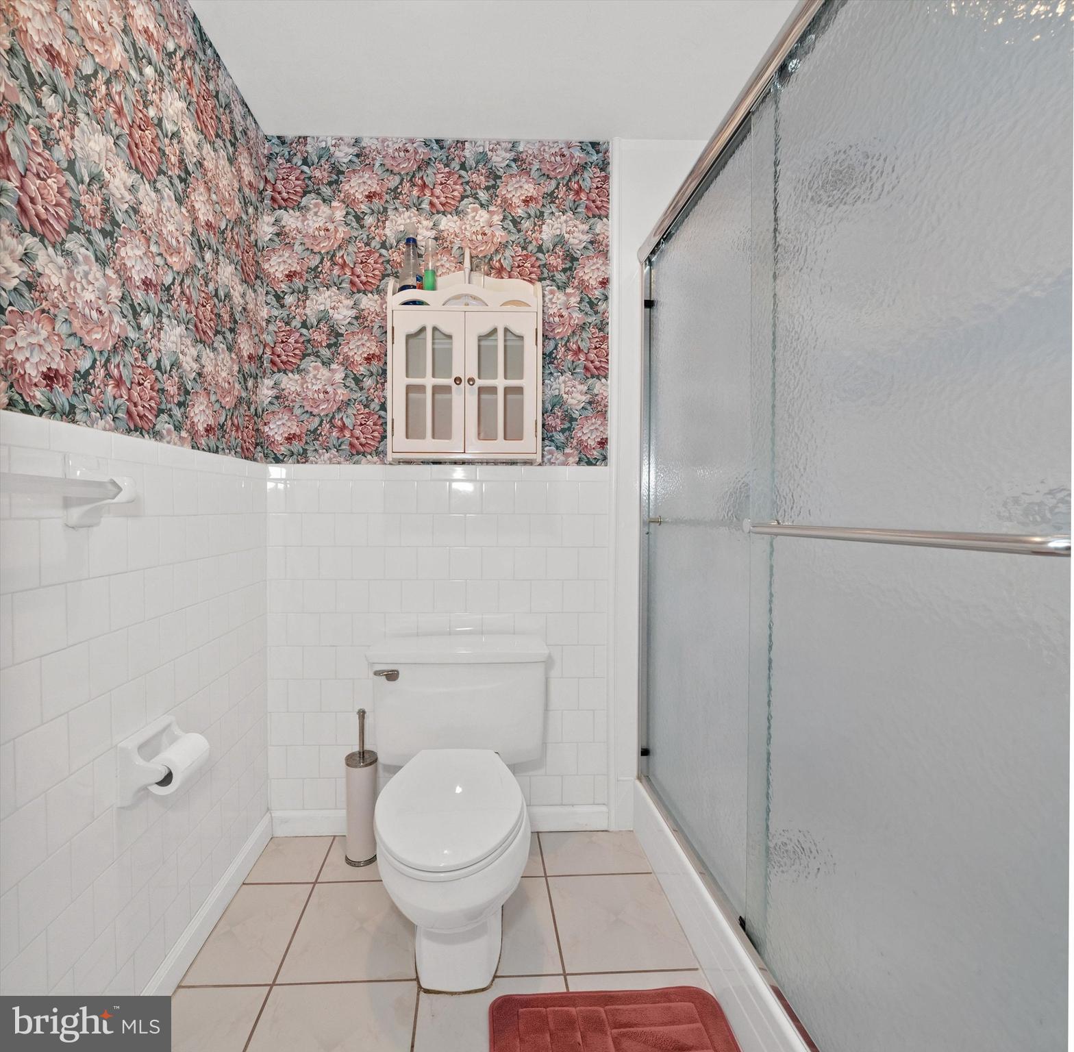 614 Loveville Road, Unit C04H Hockessin, DE 19707 - Photo 22 of 36 a bathroom with a toilet and a shower