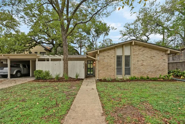$2,500 | 2210 Quarry Road, Unit B, Austin, TX 78703