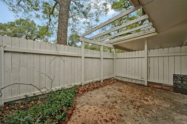 $2,500 | 2210 Quarry Road, Unit B, Austin, TX 78703