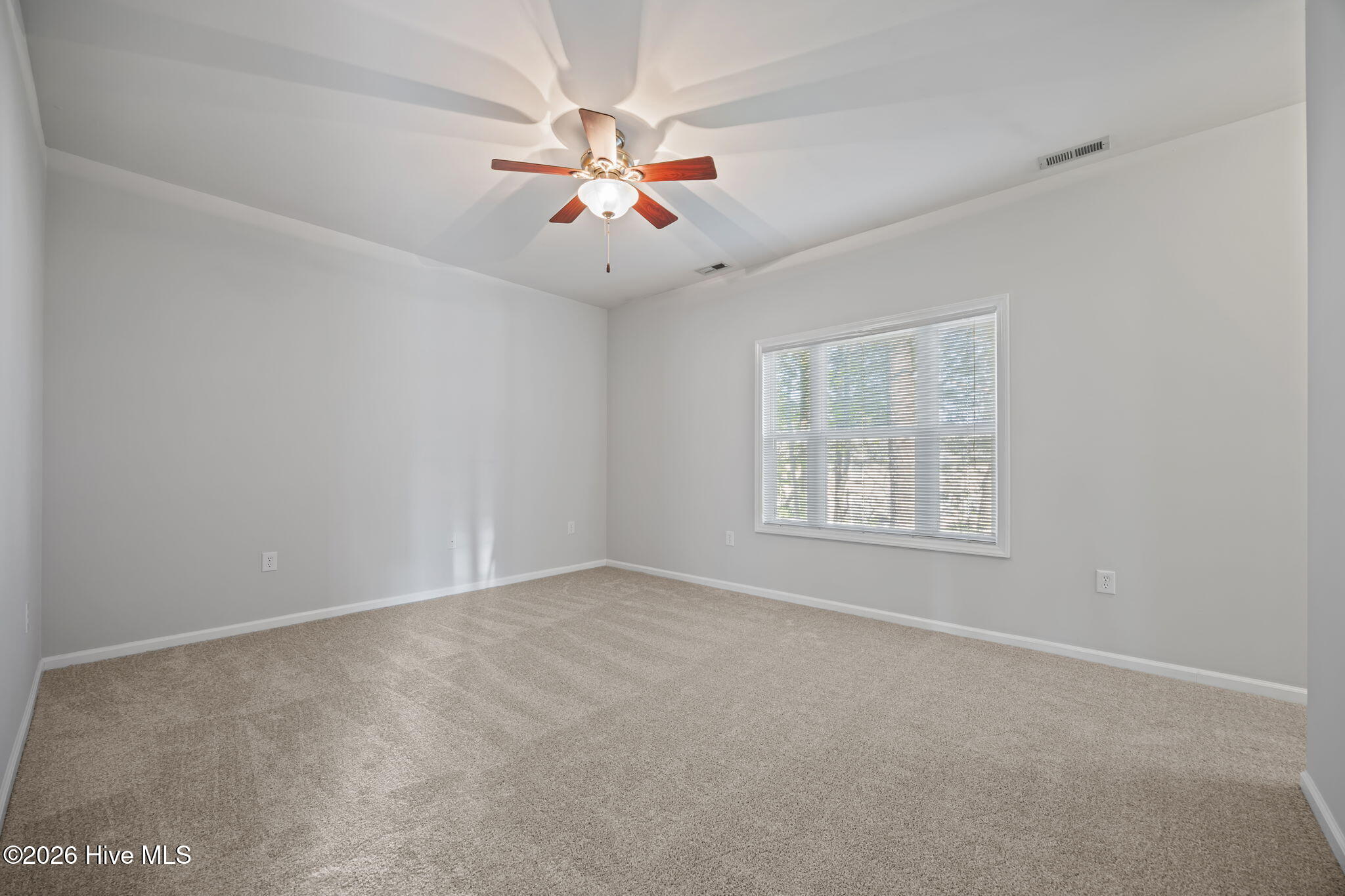 1121 Turtle Creek Road, Unit H Greenville, NC 27858 - Photo 17 of 32 26-web-or-mls-IMG_0042