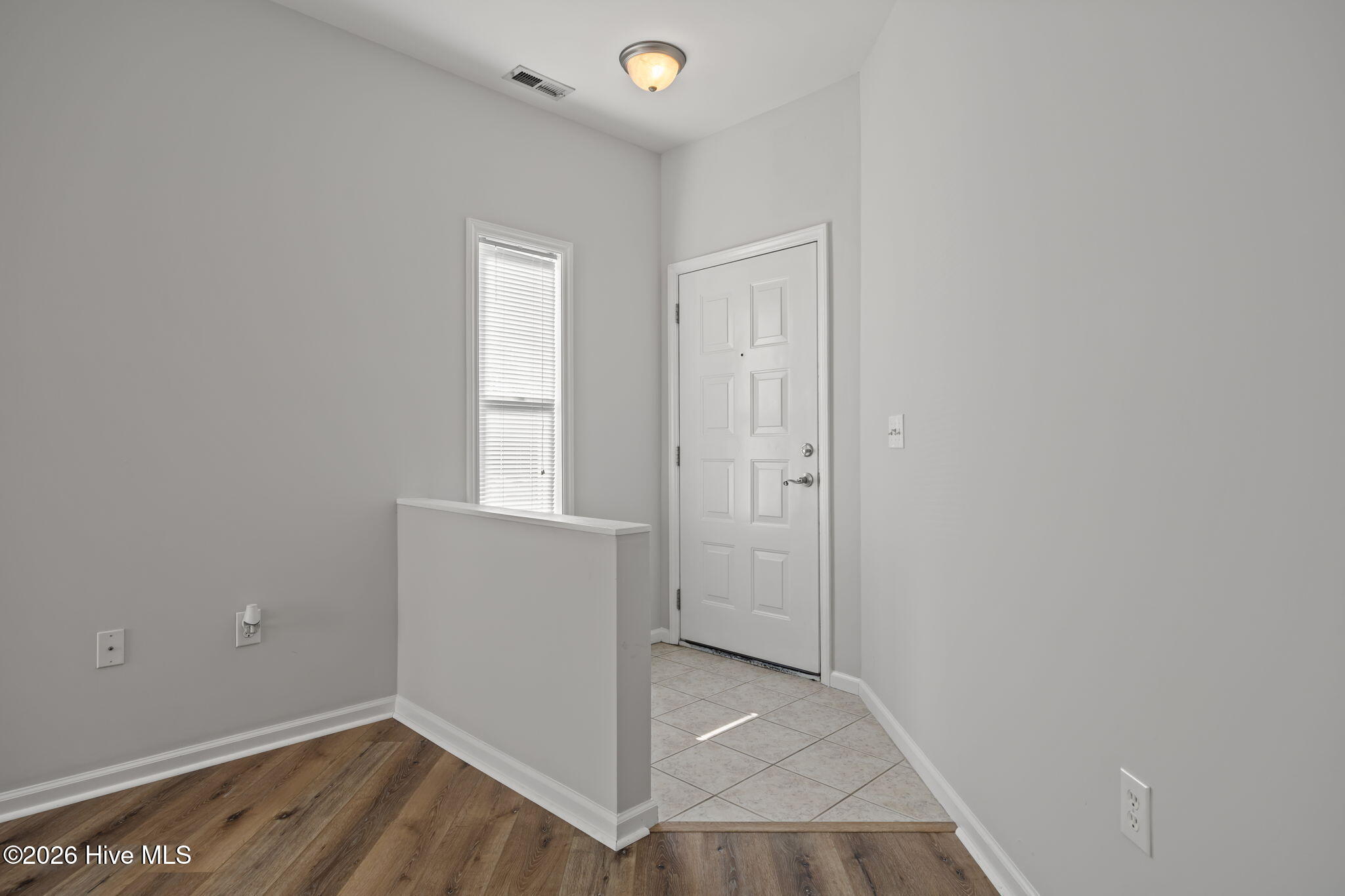 1121 Turtle Creek Road, Unit H Greenville, NC 27858 - Photo 5 of 32 13-web-or-mls-IMG_0003