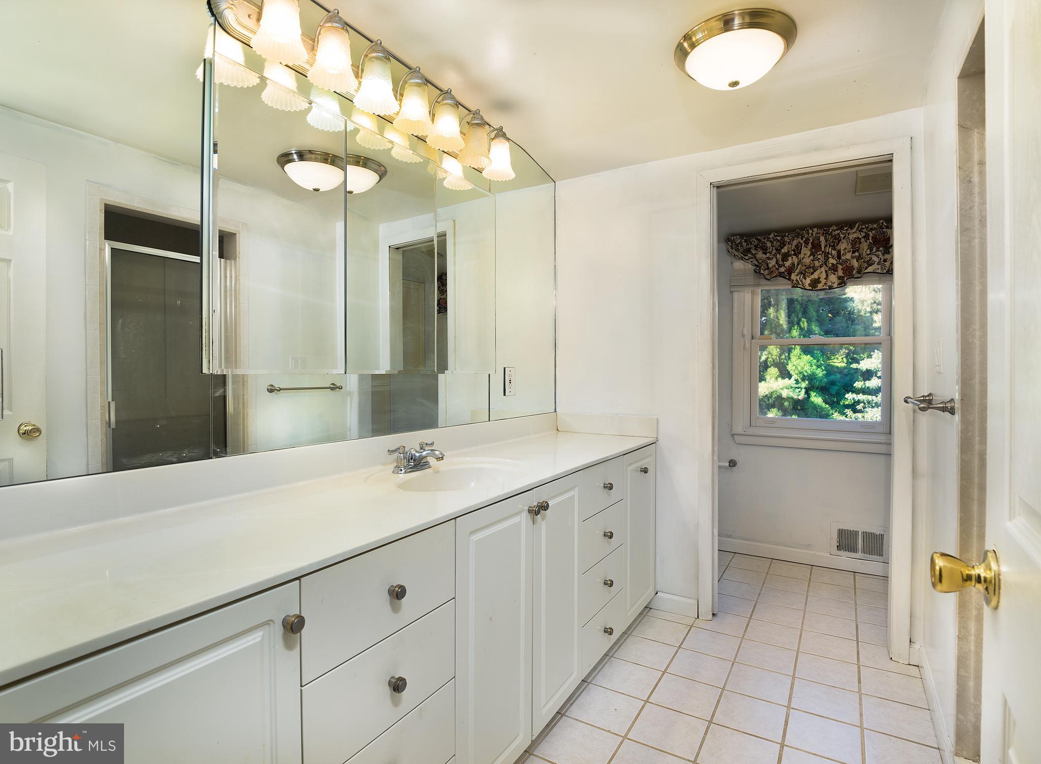 308 Tower Lane Narberth, PA 19072 - Photo 19 of 38