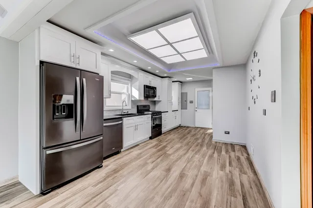 $399,900 | 7806 West 83rd Street, Bridgeview, IL 60455