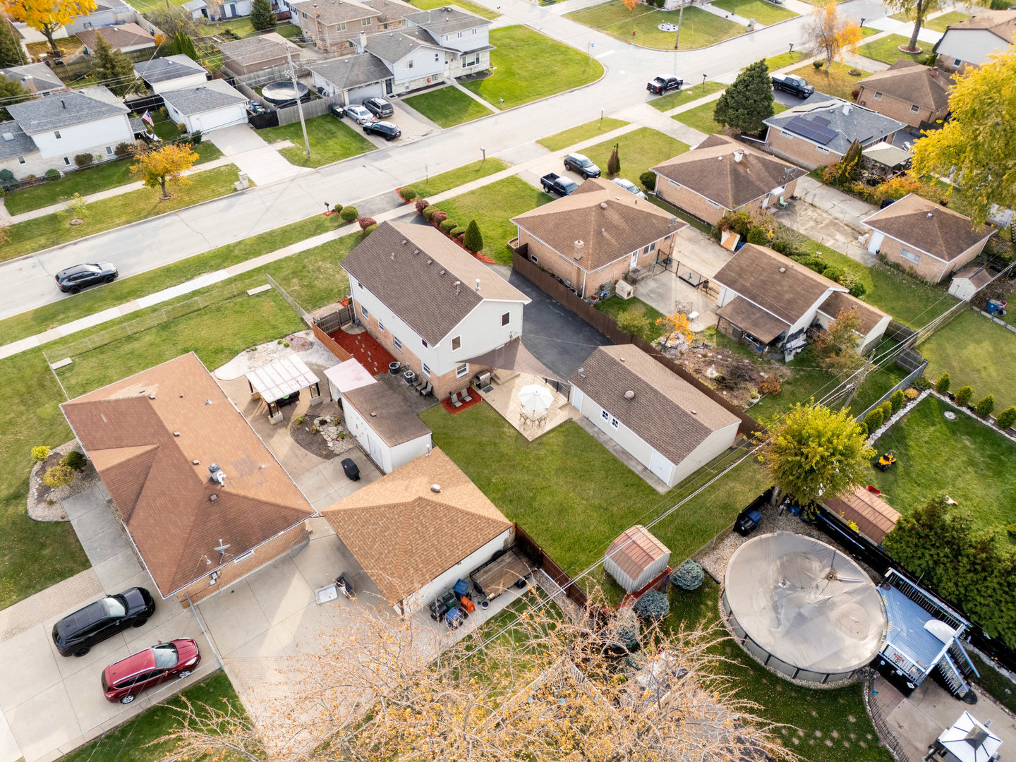 7806 West 83rd Street Bridgeview, IL 60455 - Photo 46 of 53 an aerial view of a house with garden space and street view