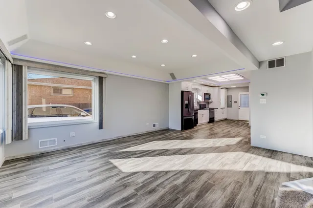 $399,900 | 7806 West 83rd Street, Bridgeview, IL 60455