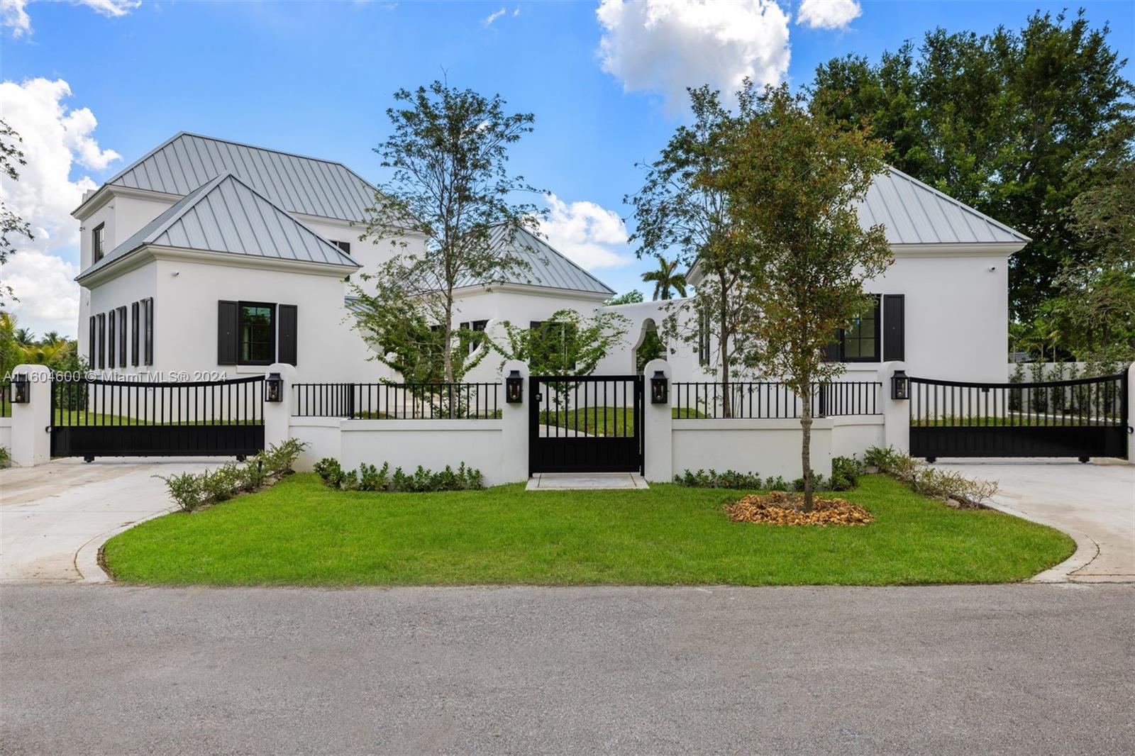 5145 Southwest 65th Avenue Miami, FL 33155 - Photo 1 of 38 Gallery Image 1