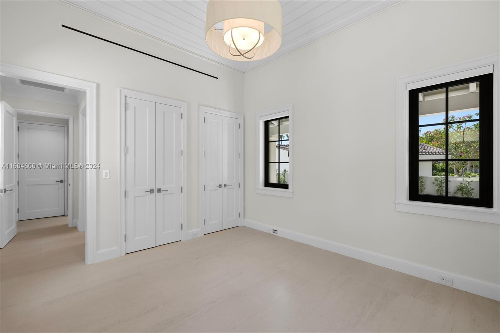 5145 Southwest 65th Avenue Miami, FL 33155 - Photo 12 of 38 Gallery Image 12