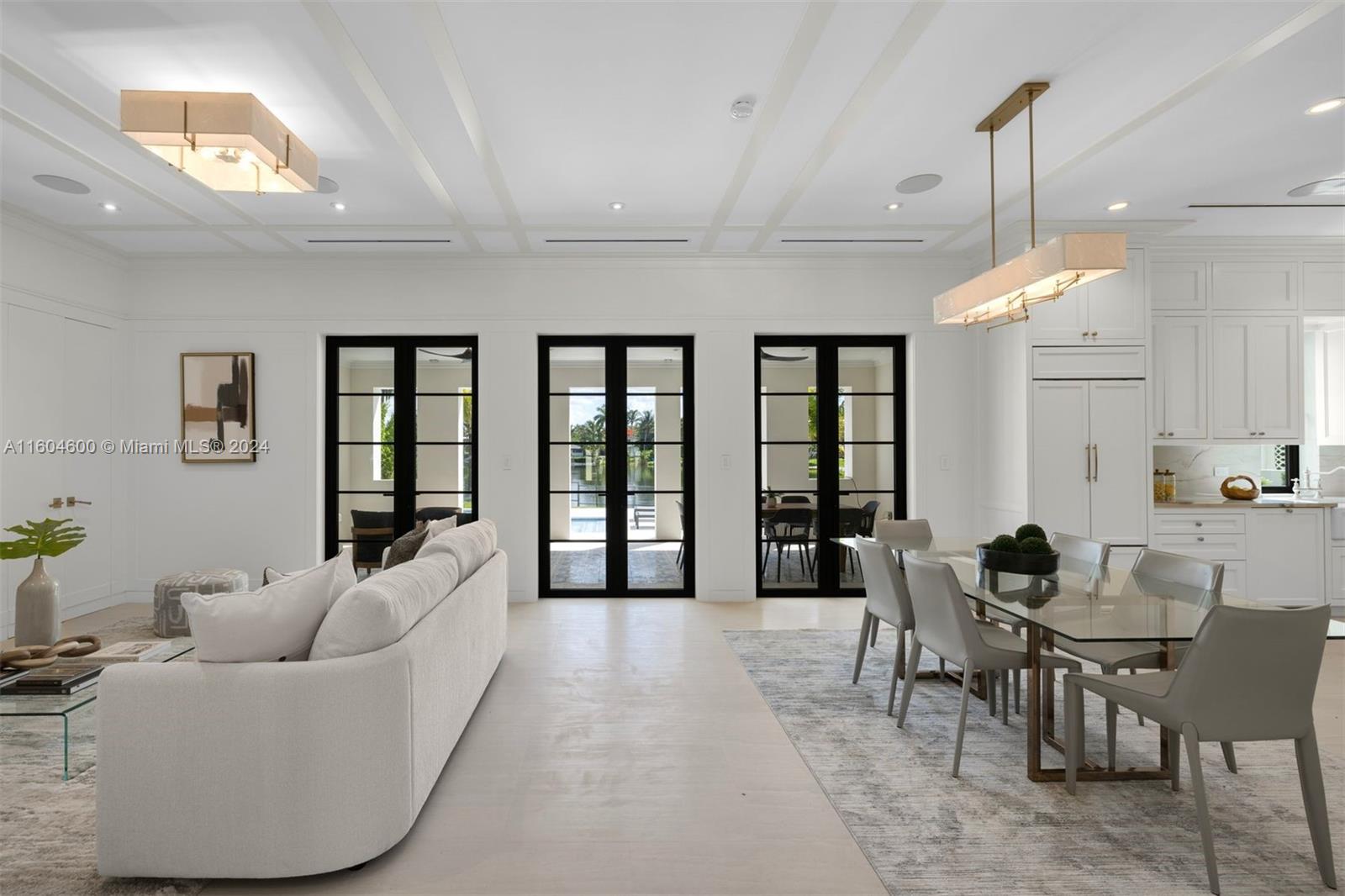 5145 Southwest 65th Avenue Miami, FL 33155 - Photo 3 of 38 Gallery Image 3