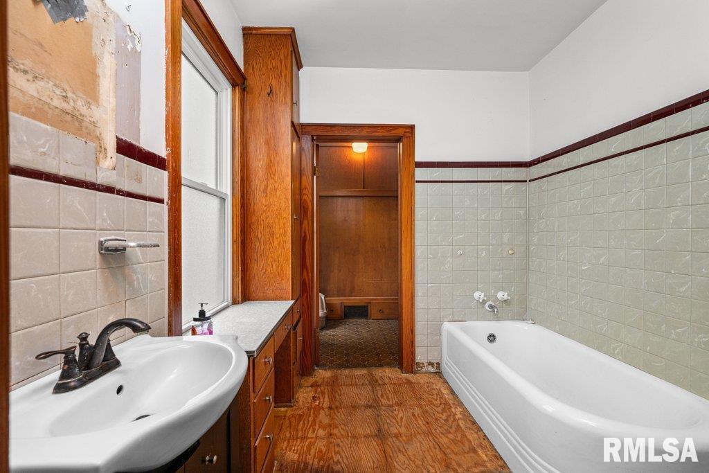 9410 New Liberty Road Walcott, IA 52773 - Photo 13 of 24 Gallery Image 13
