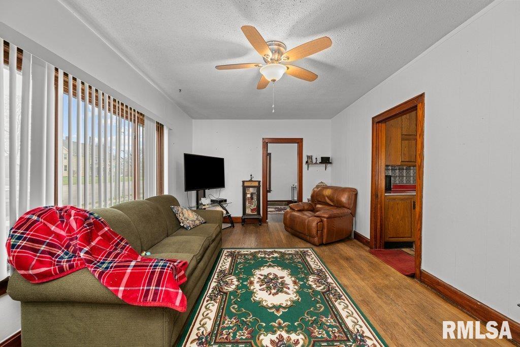 9410 New Liberty Road Walcott, IA 52773 - Photo 6 of 24 Gallery Image 6