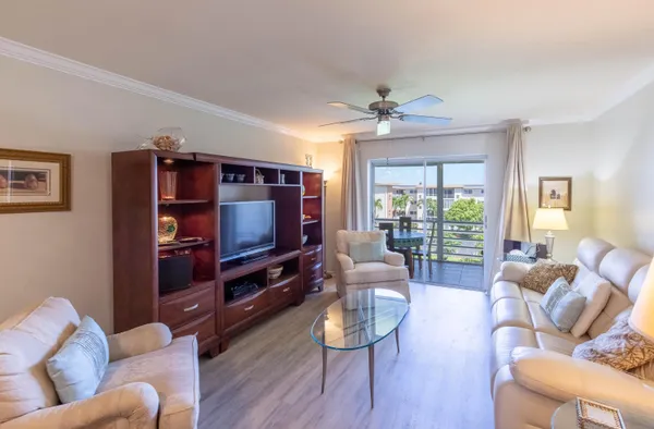 $1,650 | 2615 Northeast 1st Court, Unit 411, Boynton Beach, FL 33435