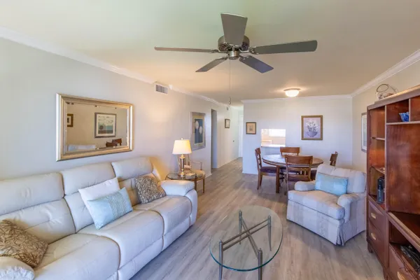 $1,650 | 2615 Northeast 1st Court, Unit 411, Boynton Beach, FL 33435