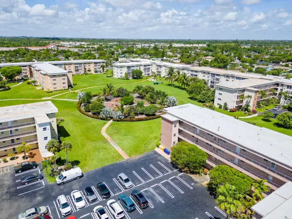 $1,650 | 2615 Northeast 1st Court, Unit 411, Boynton Beach, FL 33435