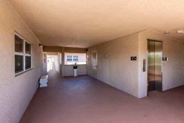 $1,650 | 2615 Northeast 1st Court, Unit 411, Boynton Beach, FL 33435